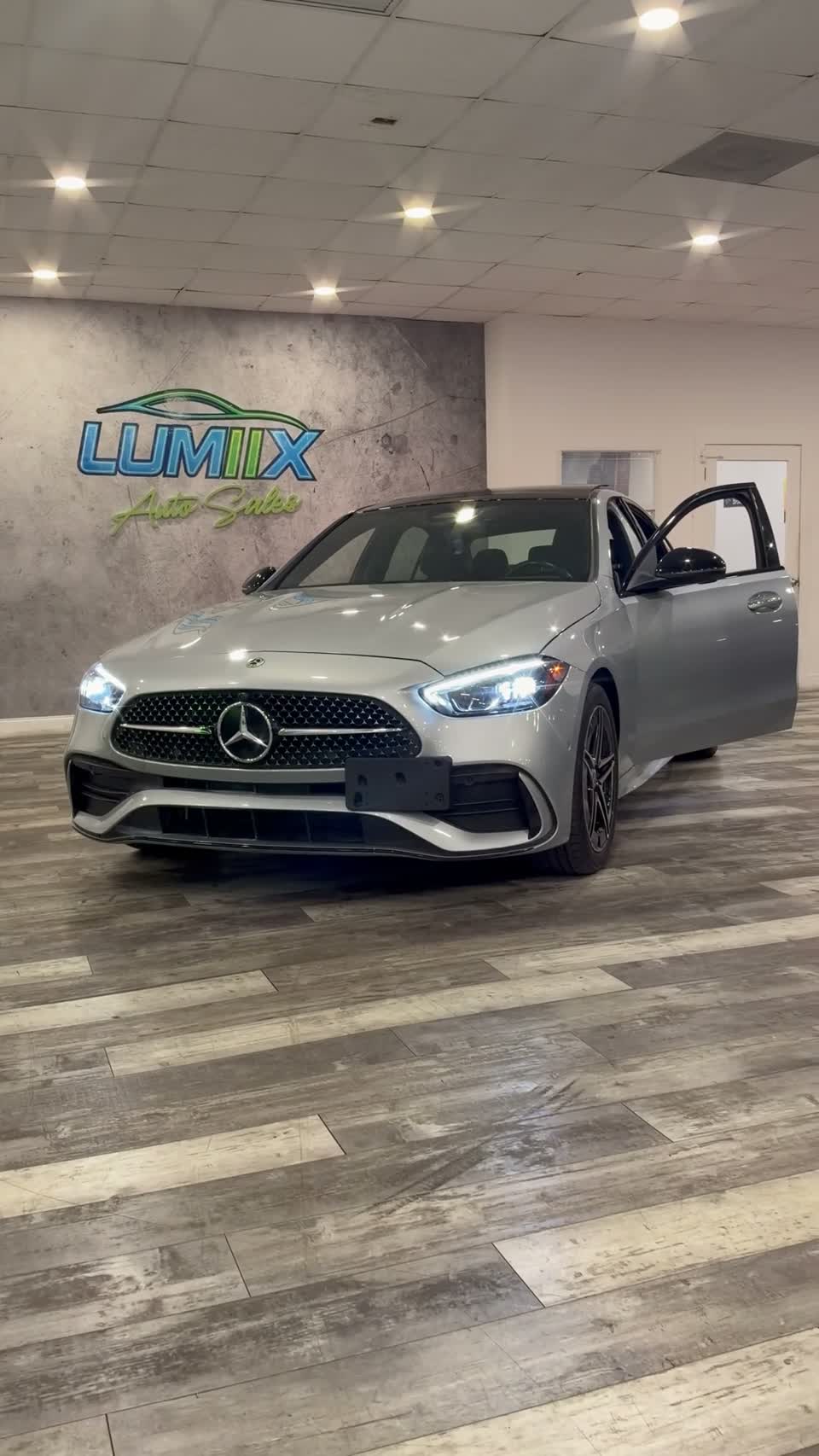Mercedes Showcase